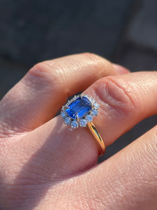 Ceylon Sapphire and Diamond Cluster Ring