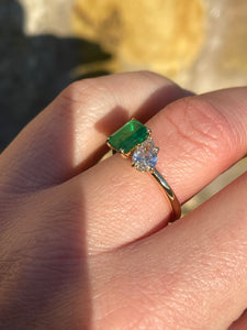 Emerald and Diamond 'Toi et Moi' ring in 18ct Gold