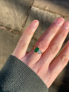 Emerald and Diamond 'Toi et Moi' ring in 18ct Gold